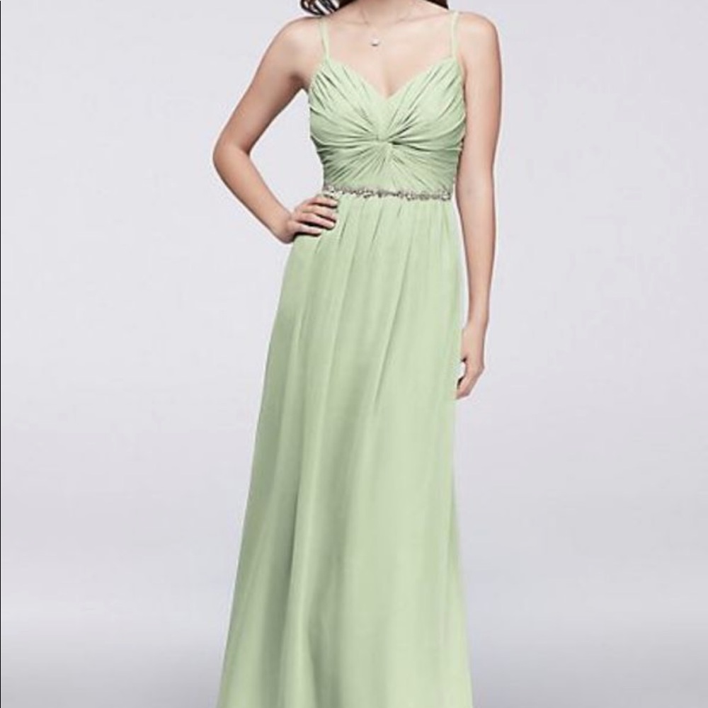 David’s Bridal Bridesmaid/prom dress size 4